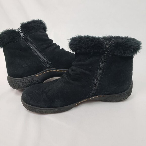St John's Bay Women's Black Ankle Snow Boots Faux Fur Sz 6M EXCELLENT CONDITION! - Picture 3 of 8